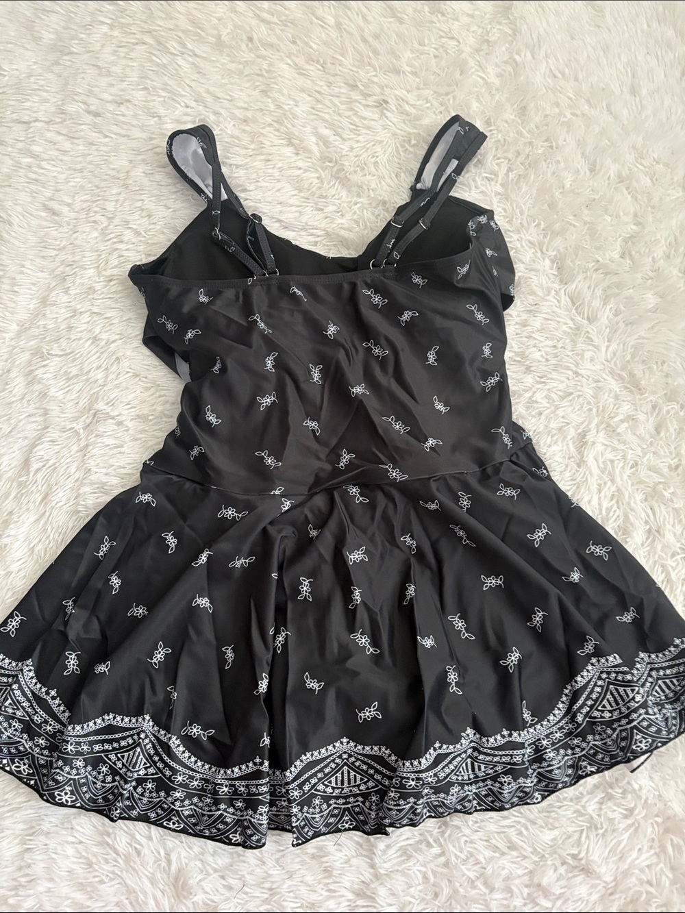 NEW American Trends Black And White Floral Cross Over Front One Piece Swim Dress - Picture 5 of 16